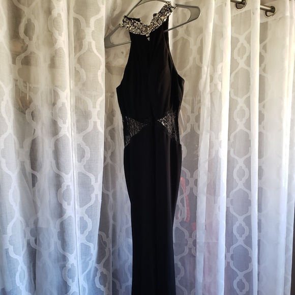 Dress - Picture 1 of 4